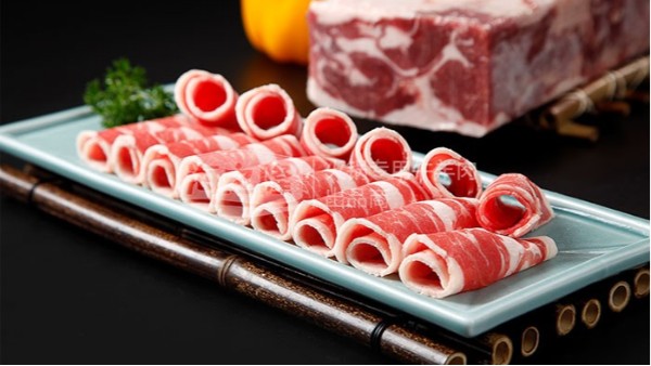 吃火锅的注意了！吃很多牛羊肉卷会怎么样？
