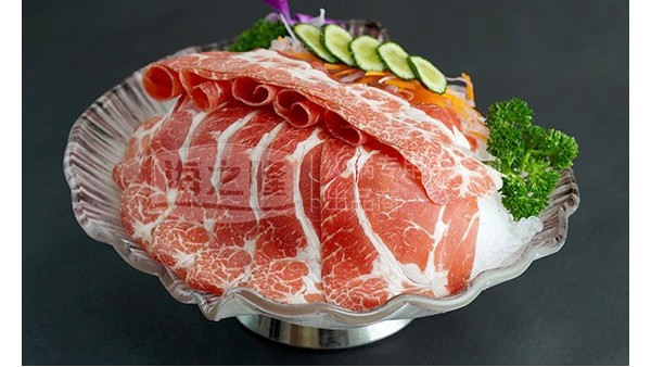 夏天适合吃牛肉卷吗？吃火锅不热吗？