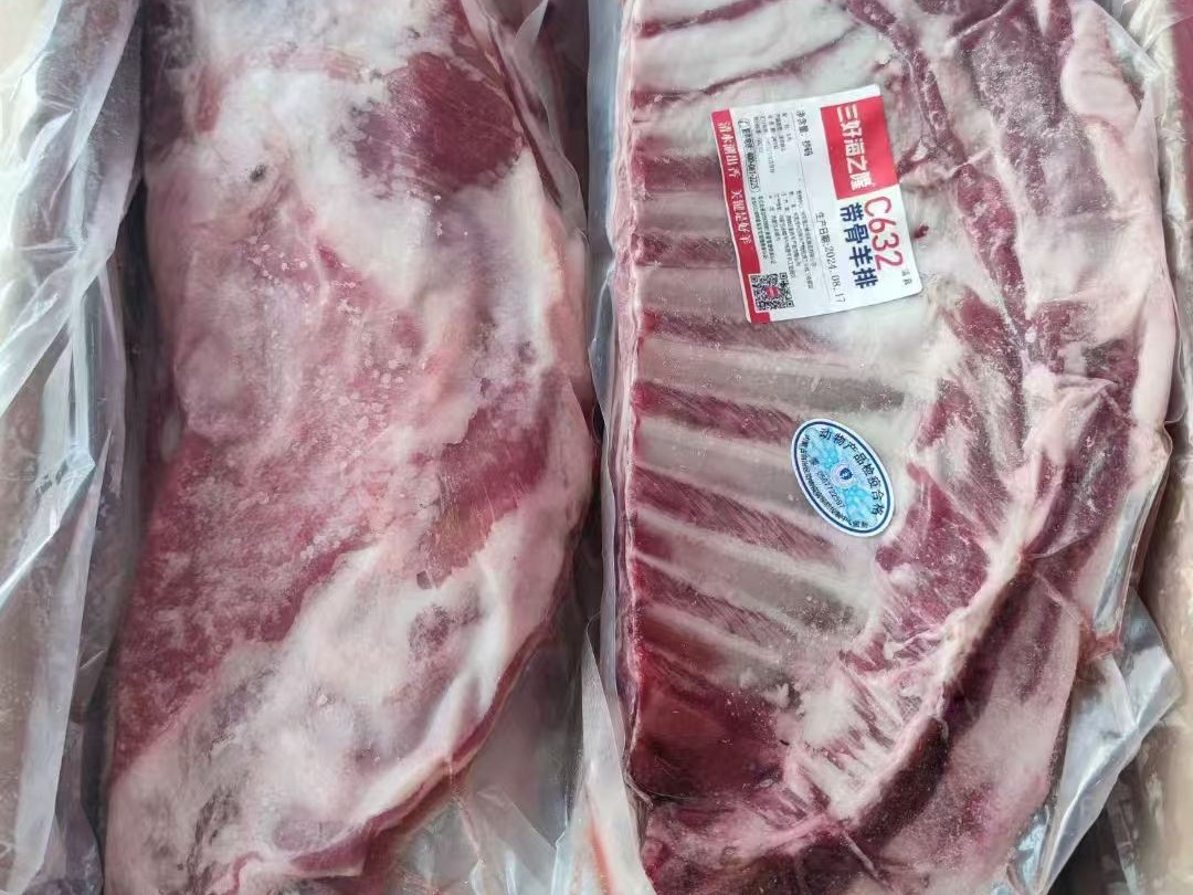 带骨羊排，一口就是鲜
