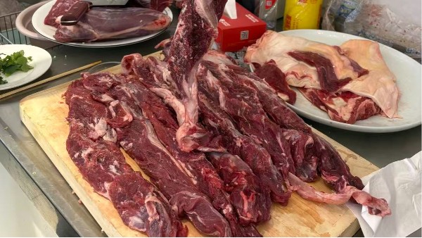 今日主线任务：撸串