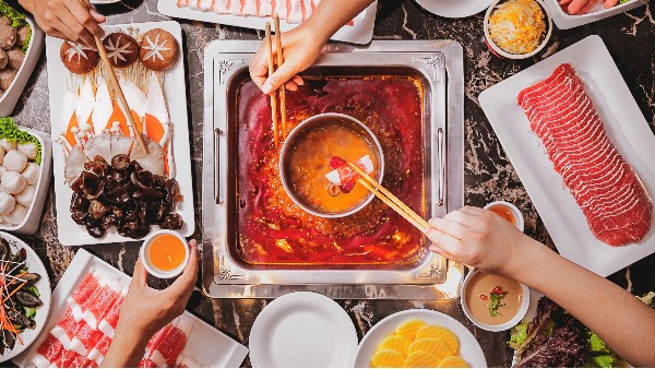“嘿！火锅牛羊肉吃起！”——今天你打招呼了吗？