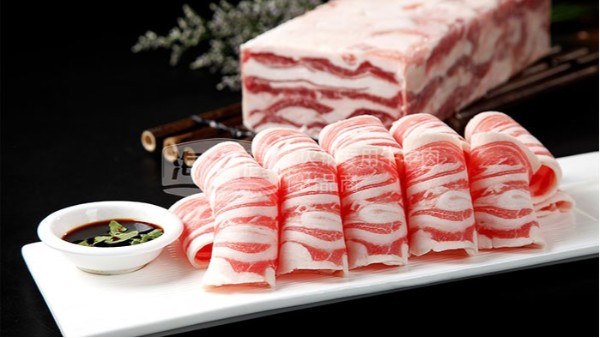 暑假到来第一件事做什么？吃火锅牛羊肉卷！